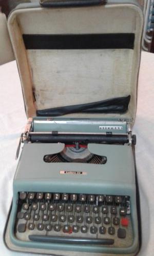 Máquina De Escribir Portátil Olivetti Lettera 22 -única-