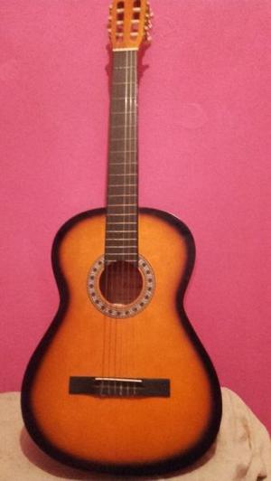 Vendo 1 Guitarra