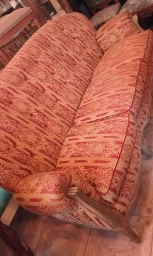 amplio sillon d estilo tapizado en gobelino