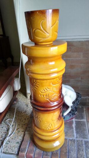 Antiguo pedestal Porta maceta en cerámica esmaltada