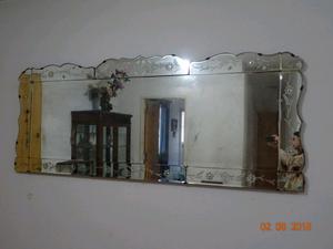 Espejo antiguo hermoso