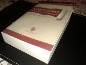 Libro Catecismo de la Iglesia Católica.