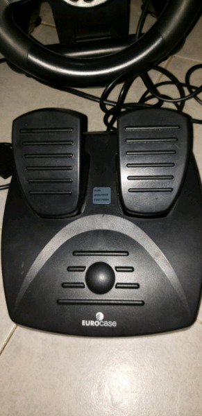 Vendo volante con pedalera para play 2