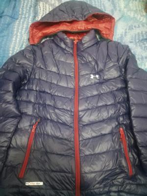 CAMPERA INFLABLE AZUL CON ROJO Y CAPUCHA DESMONTABLE
