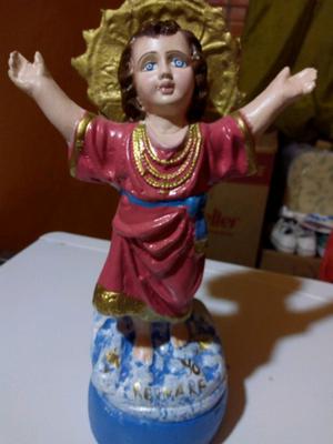 Estatuilla del Divino Niño en cerámica esmaltada