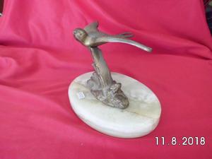 FIGURA EN BRONCE