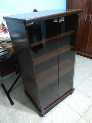 MESA MADERA P/TELEVISIÓN C/PUERTAS DE VIDRIO