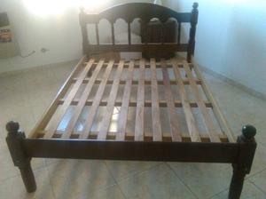 Vendo cama de Algarrobo 2 plazas