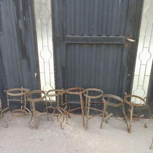 Vendo portamacetas y sillas para patio