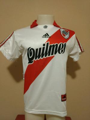 Camiseta River Plate sponsors quilmes