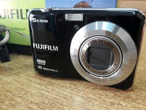 Cámara digital FujiFilm 16mp HD como nueva!