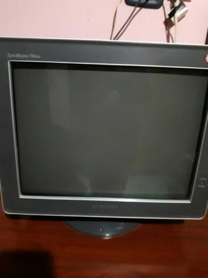 MONITOR SAMSUNG 794MG