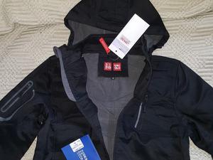 campera Uniqlo talle M made in japan