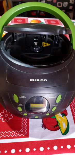 Radigrabador philco poco uso