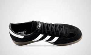 ZAPATILLAS ADIDAS HANDBALL SPEZIAL 39.5, US 7.1/2, NUEVAS !