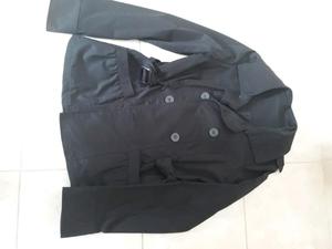 Blazer de gabardina negro talle 1. Un uso.