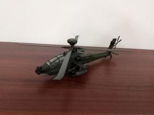 Helicopteron Apache 1/72
