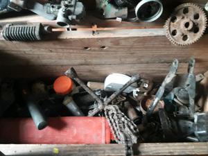 Liquido baul con repuestos de zanella +herramientas