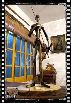 Magnifica escultura de El Quijote en bronce