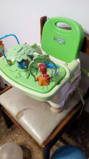 Vendo sillita de comer Fisher Price buen estado