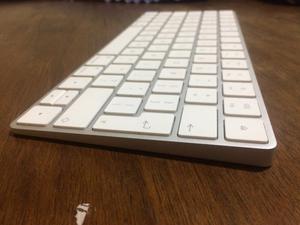 Apple Magic Keyboard y Mouse 2
