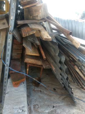 Lote de machimbre mucha cantidad. Varias medidas.