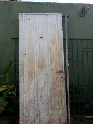 Vendo puerta de chapa