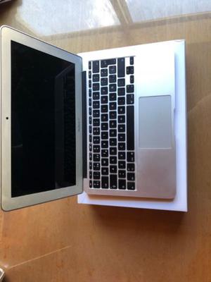 Macbook Air  Logic Board Quemada + Caja + Cargador-.