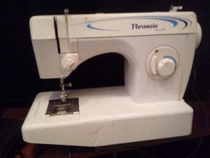 Maquina de coser familiar
