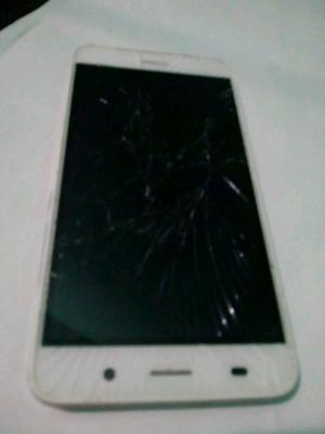 Huawei Y6 con pantalla trizada