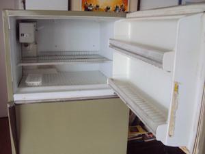 Impecable Heladera General Electric con Freezer