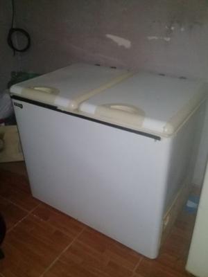 Vendo freezer 2 puertas