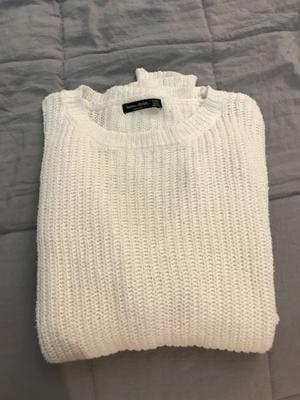 Sweater blanco de mujer importado sin estrenar marca bershka