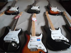9 FENDER STRATOCASTER MADE IN USA !!! Y PUAS GIBSON PRS