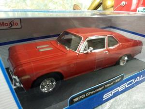 Chevy Nova escala 1/18 - metálico