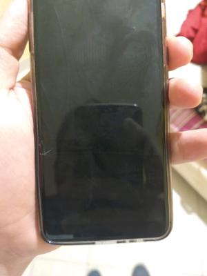 Teléfono celular Samsung a Tucumán detalle glass