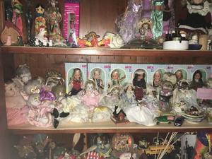 coleccion de muñecas frascos de perfumes joyas mexicanas