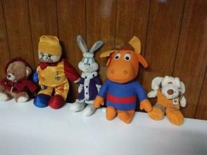 35 peluches vendo todos juntos escucho ofertas razonables