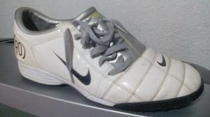 Botin Nike T90 tf