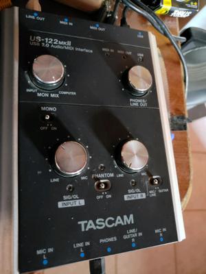 Placa de sonido Tascam