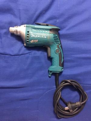 Atornilladora makita fs