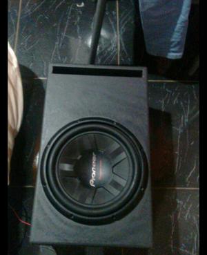 Potencia boss de 3mil watts woofer de 12 pioner