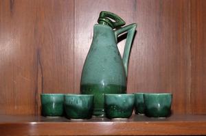 Juego de cerámica Antiguo 6 vasos y 1 jarrón