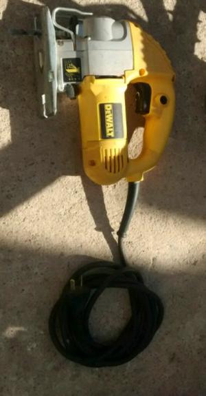 Vendo Caladora de Walt 600w