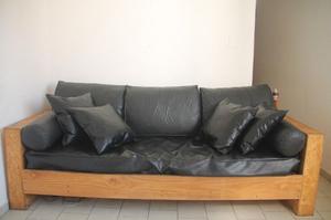 Sillon-futon con 6 almohadones, amplio e impecable