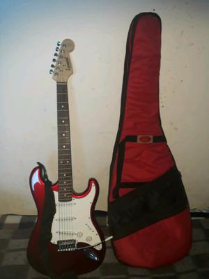 Vendo guitarra eléctrica con amplificador