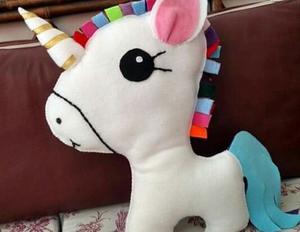 Muñeco Unicornio 