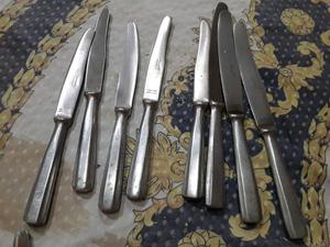 8 cuchillos antiguos