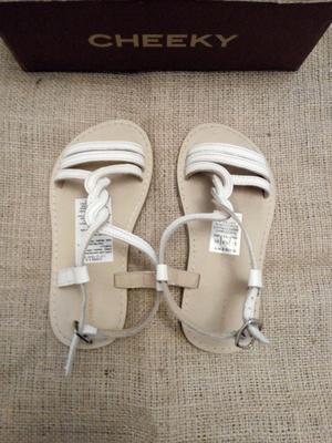 Sandalias Cheeky Cuero Talle 27