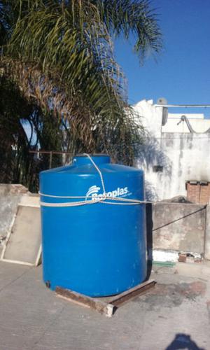 Tanque de agua TRICAPA ROTOPLAS  litros